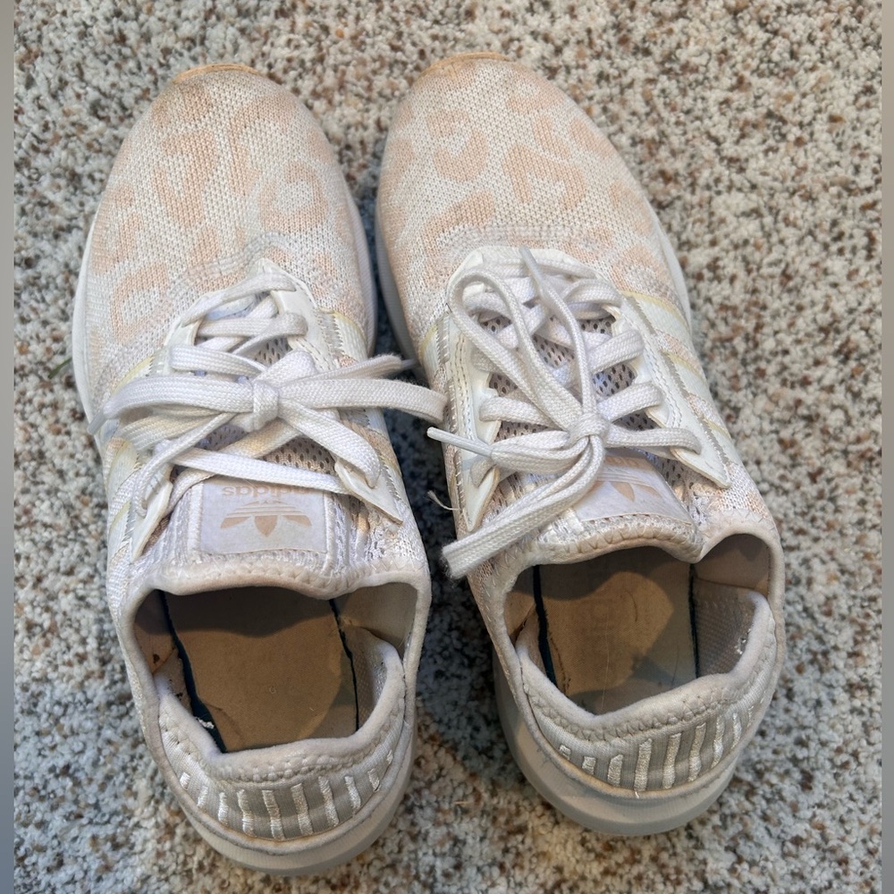 ADIDAS Swift Cheetah Running Sneaker (Size 7.5) - Picture 6 of 6
